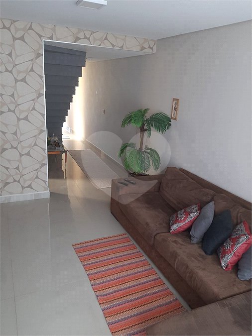 Casa à venda com 3 quartos, sendo 1 suíte,  em Vila Suissa, Mogi das Cruzes, SP
