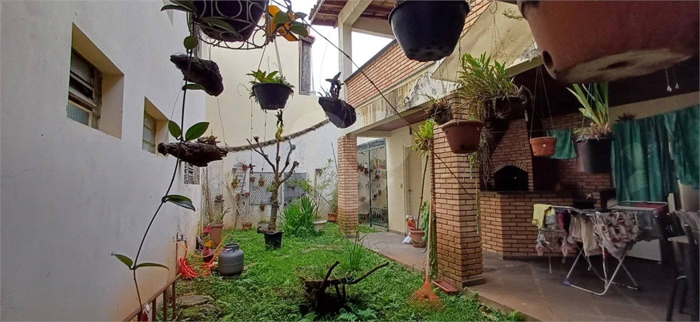 Sobrado à venda com 5 quartos, sendo 1 suíte, em Tremembé, São Paulo, SP