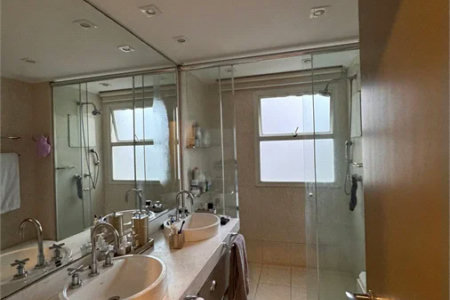 Apartamento à venda com 3 suítes em Vila Andrade, São Paulo, SP