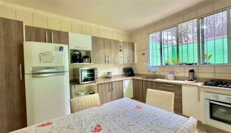 Casa à venda com 3 quartos, sendo 1 suíte,  no condomínio San Siro, Jundiaí - SP