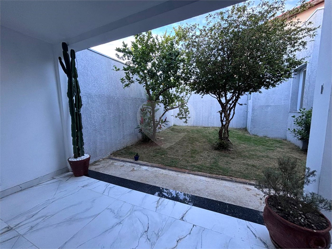 Casa à venda com 3 quartos, sendo 1 suíte, em Parque Três Meninos, Sorocaba, SP