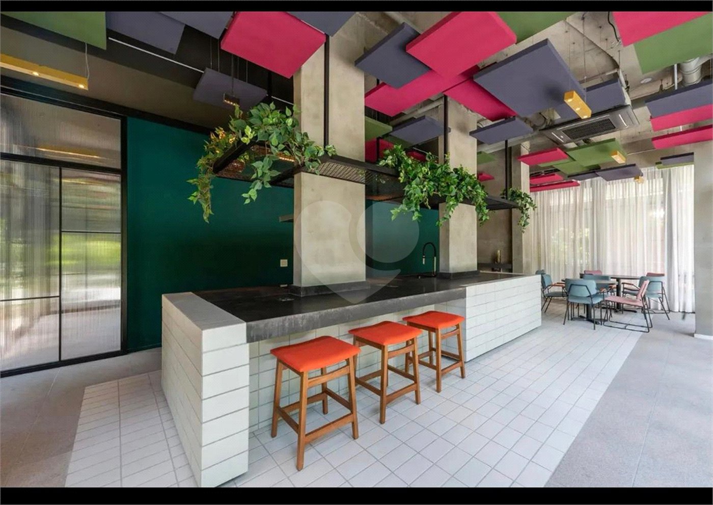 Apartamento à venda com 2 quartos, sendo 1 suíte, em Santa Efigênia, São Paulo, SP
