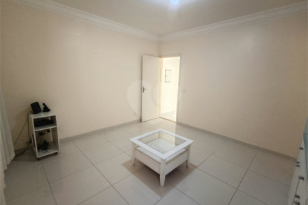 Casa à venda com 3 quartos, sendo 2 suítes,  em Chácara Jafet, Mogi das Cruzes, SP