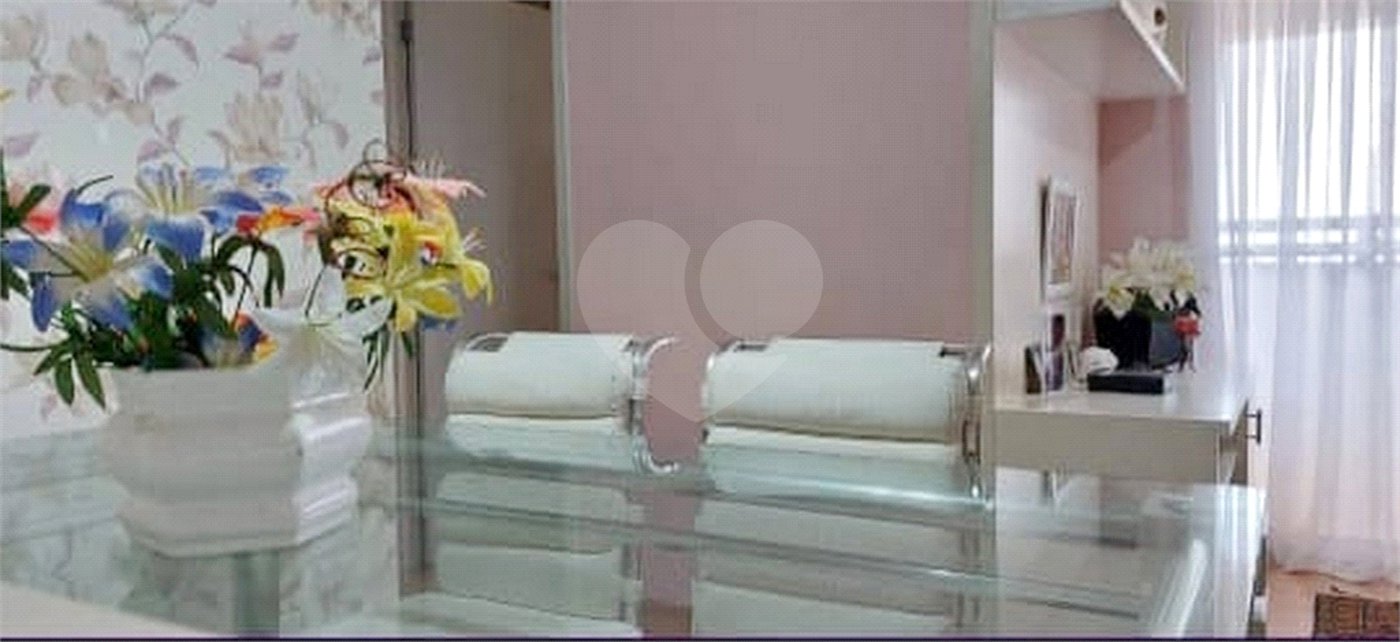 Apartamento à venda com 3 quartos, sendo 1 suíte,  em Vila Vermelha, São Paulo, SP