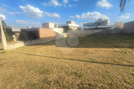 Terreno à venda em Condomínio Buona Vita, Araraquara, SP