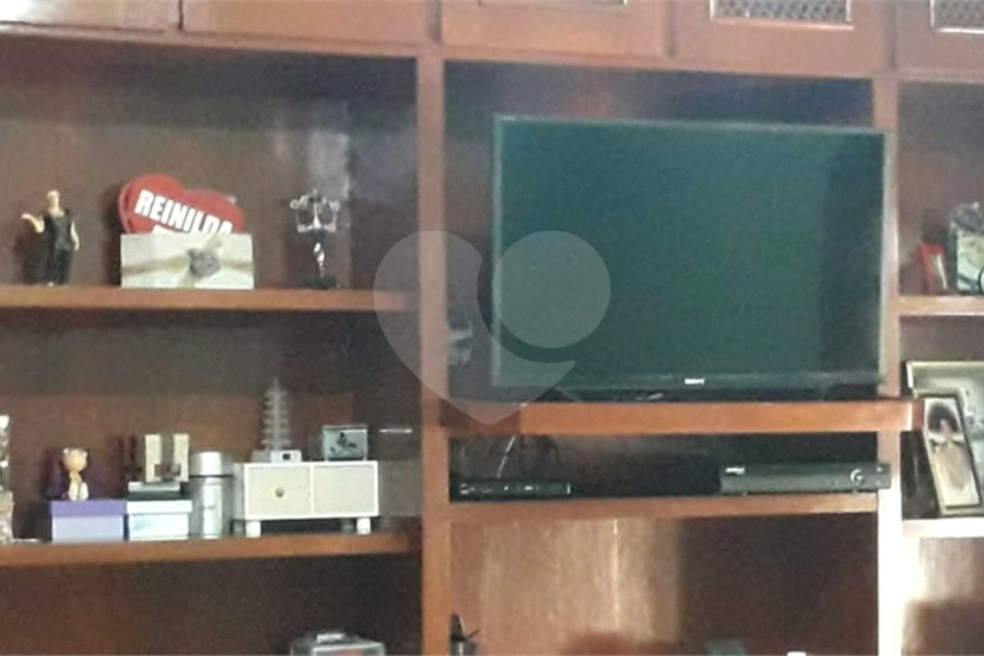 Casa à venda com 4 quartos, sendo 2 suítes, no condomínio Gleba II, Mairiporã - SP