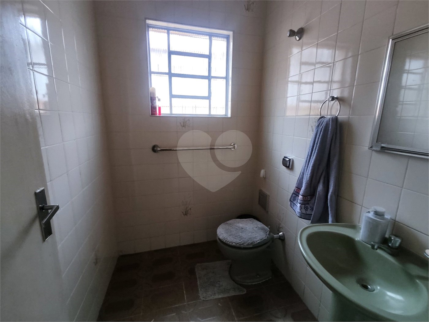 Sobrado à venda com 3 quartos, sendo 1 suíte, em Tremembé, São Paulo, SP