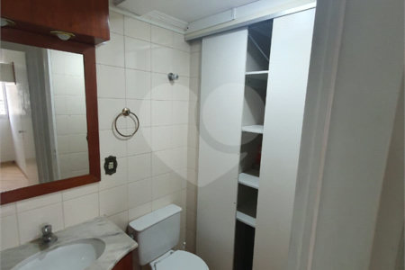 Apartamento para alugar com 3 quartos, sendo 1 suíte, em Vila Santana, São Paulo, SP