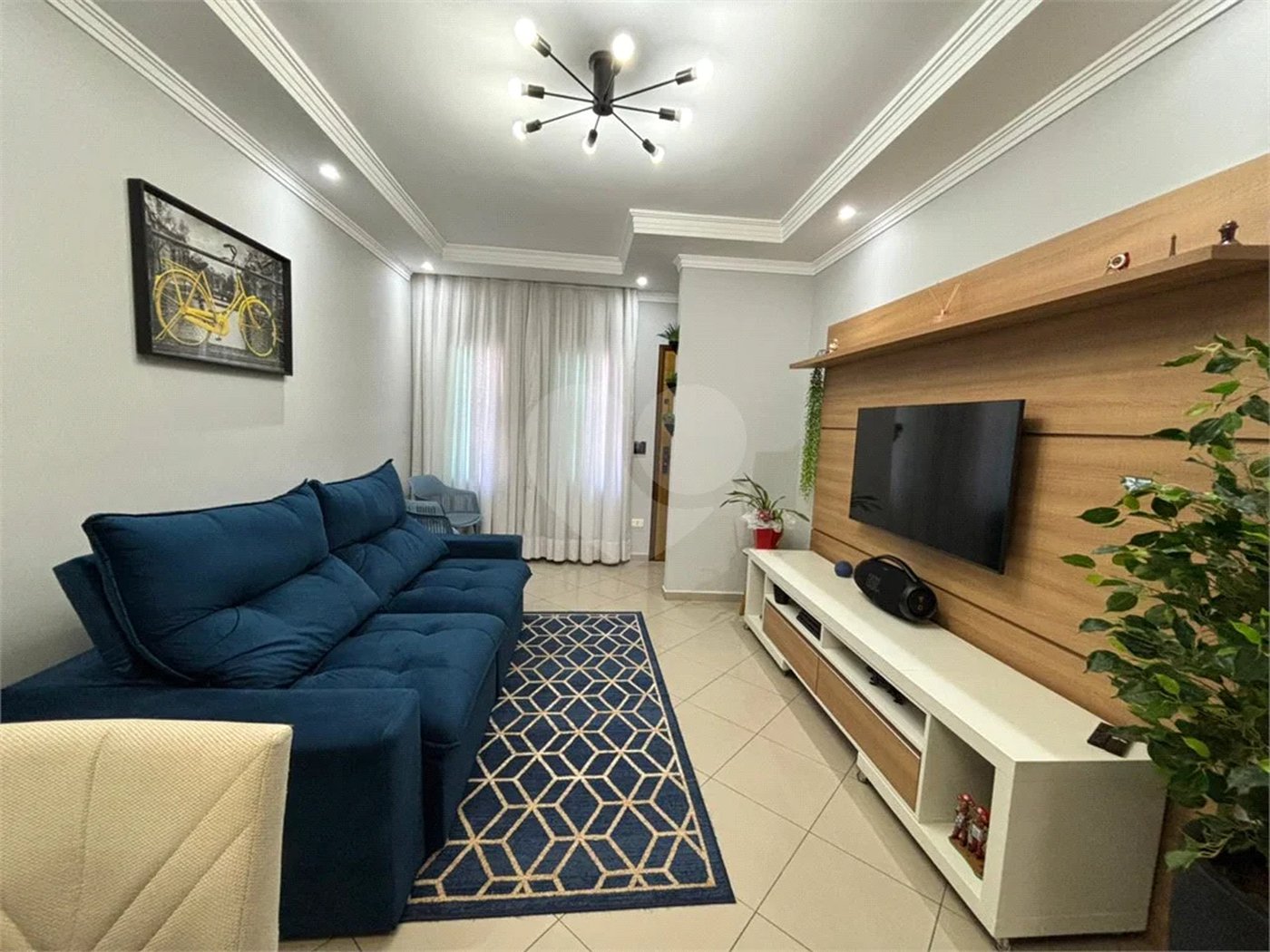 Casa à venda com 3 quartos, sendo 1 suíte, no condomínio Mira Estrela, São Paulo - SP