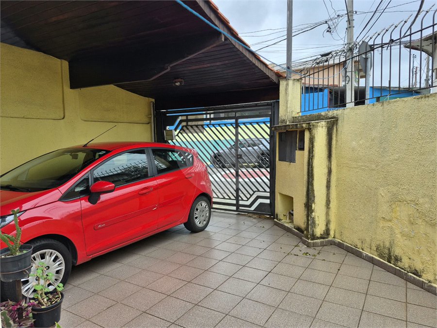Sobrado à venda com 4 quartos em Jardim Sarah, São Paulo, SP