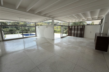 Casa à venda com 4 suítes em Residencial Tamboré, Barueri, SP