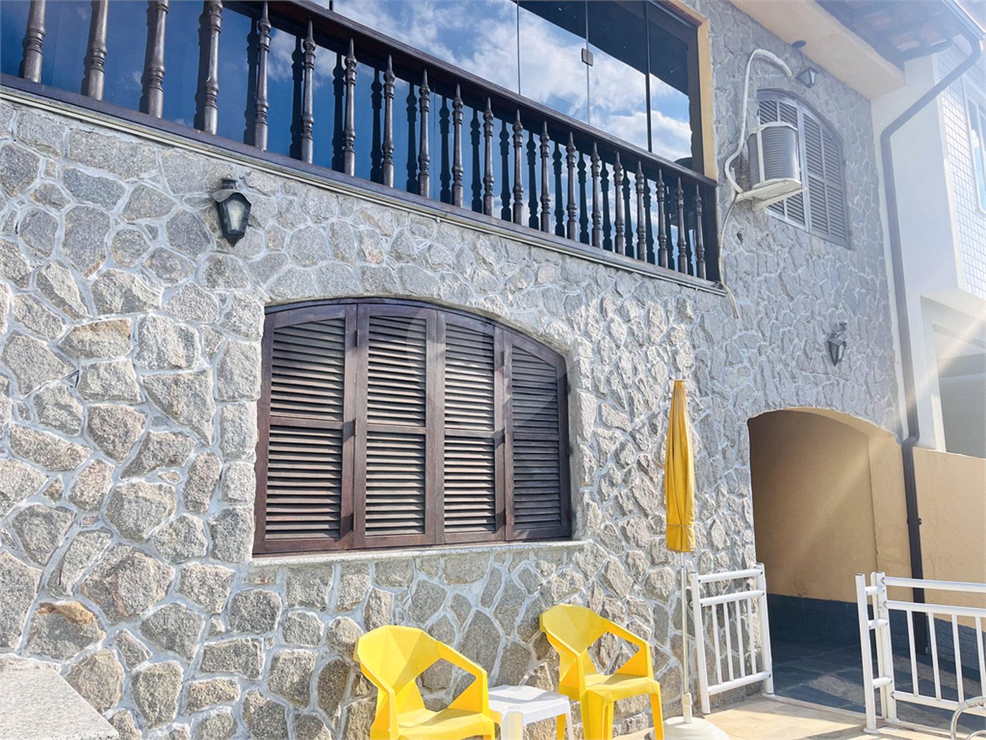 Casa à venda com 4 quartos, sendo 1 suíte, em Campo Grande, Rio de Janeiro, RJ