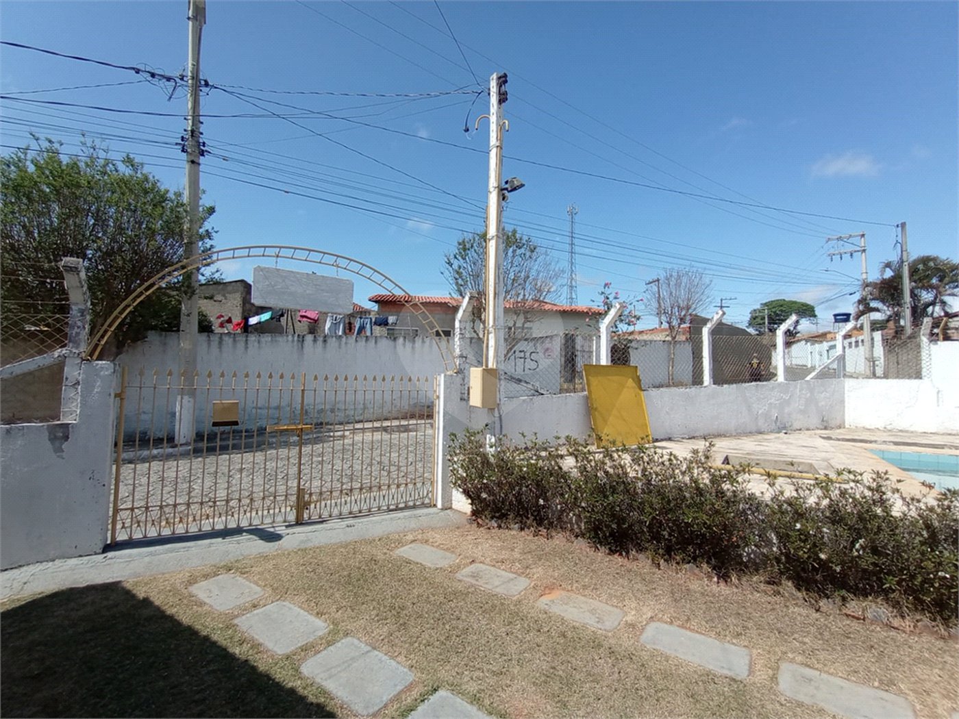 Casa à venda com 2 quartos em Vila Messias, Alambari, SP