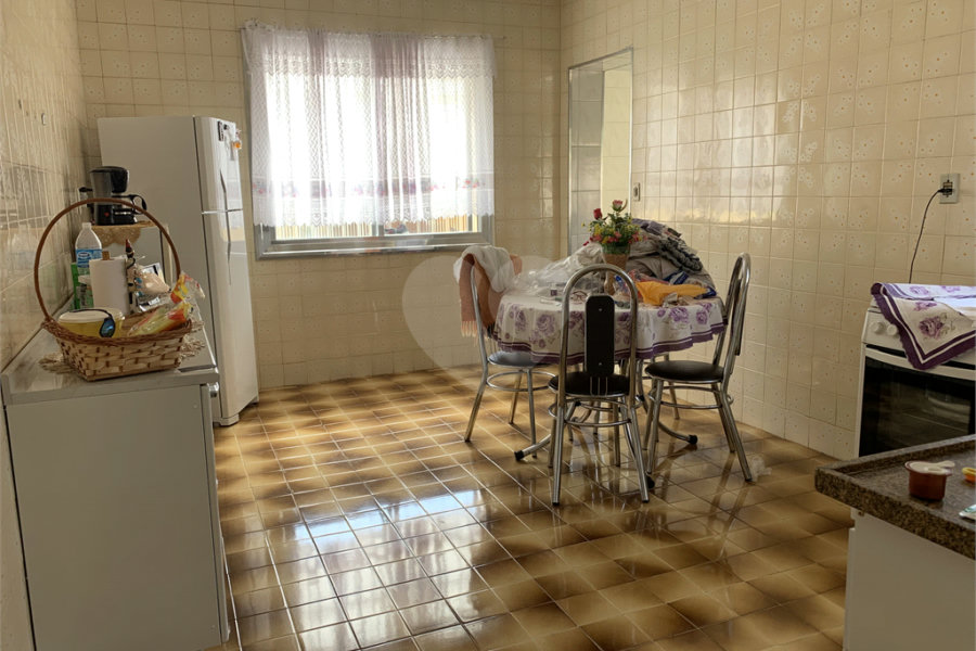 Sobrado à venda com 4 quartos em Limão, São Paulo, SP