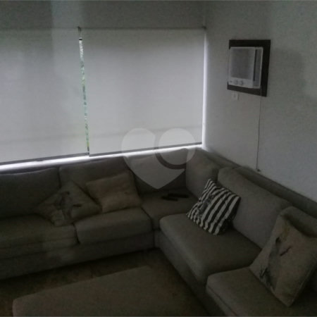 Triplex à venda ou para alugar com 4 suítes em Enseada, Guarujá, SP