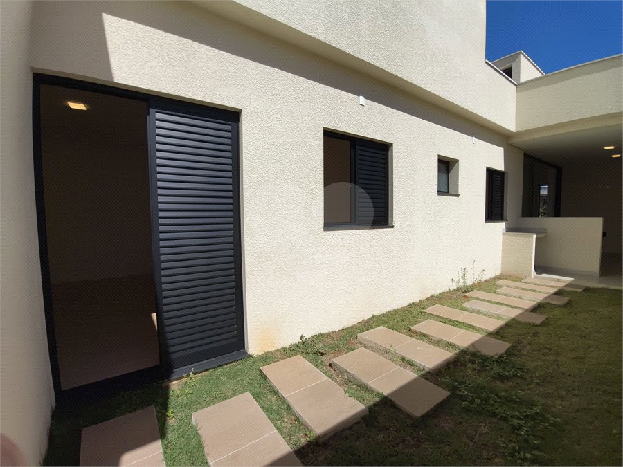 Casa à venda com 3 quartos, sendo 1 suíte, no condomínio Residencial Villagio Wanel, Sorocaba - SP
