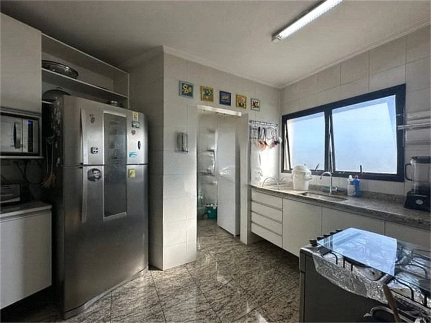 Apartamento para alugar com 3 quartos, sendo 1 suíte,  em Vila Andrade, São Paulo, SP