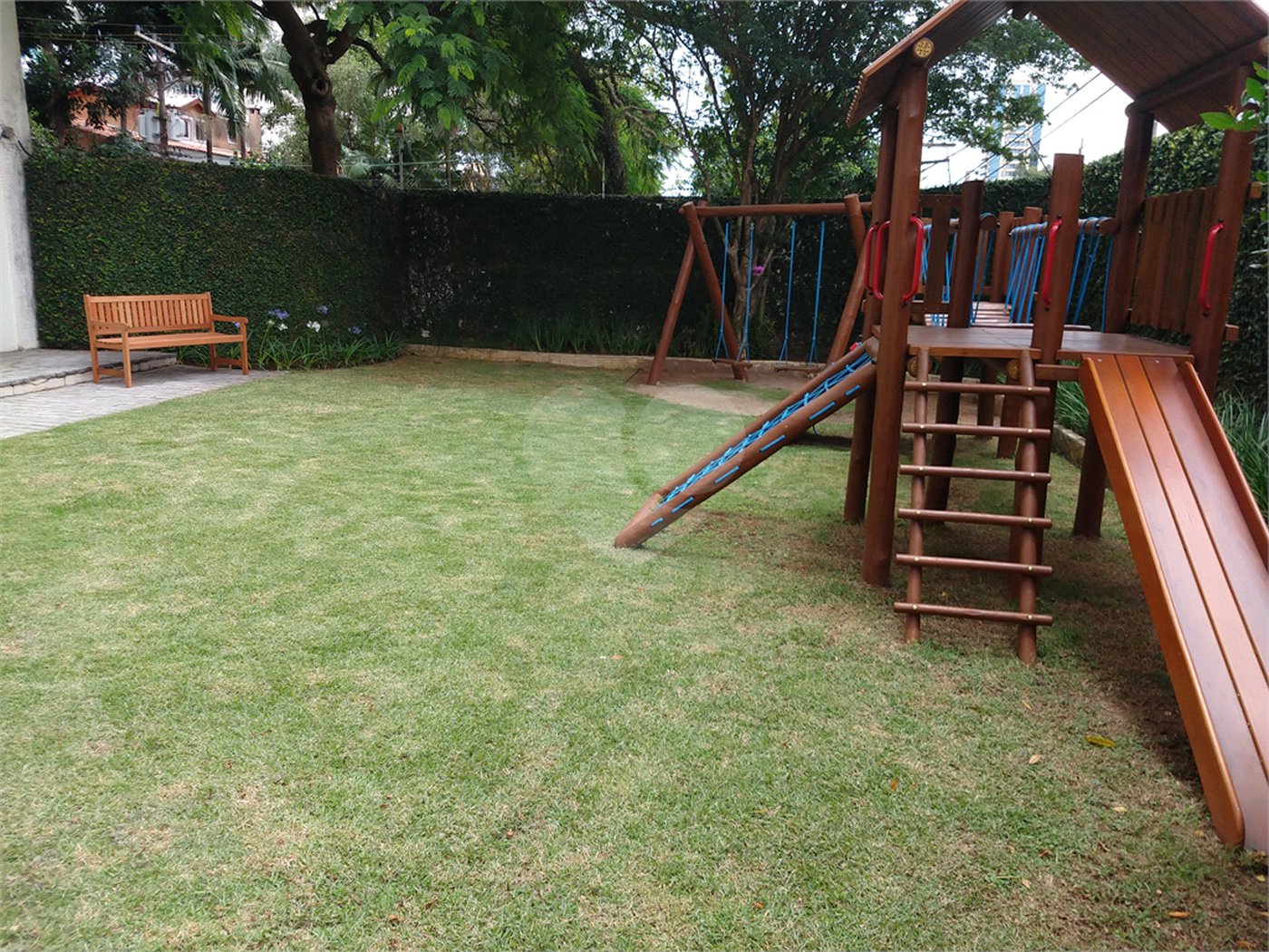 Apartamento para alugar com 2 quartos, sendo 1 suíte, em Campo Belo, São Paulo, SP