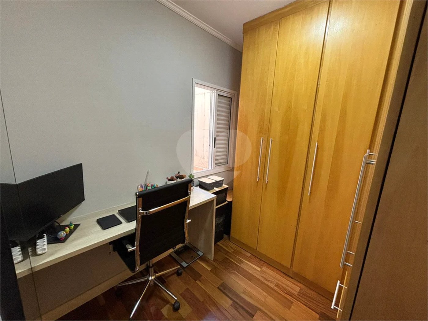 Casa à venda com 3 quartos, sendo 1 suíte, no condomínio Mira Estrela, São Paulo - SP
