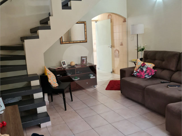Sobrado à venda com 3 quartos, sendo 1 suíte,  em Vila Ester (zona Norte), São Paulo, SP