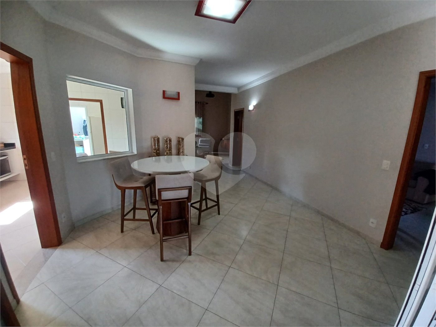 Casa à venda com 2 quartos, sendo 1 suíte, no condomínio Terras de Mont Serrat, Salto - SP