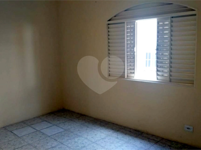 Sobrado à venda com 2 quartos em Santana, São Paulo, SP