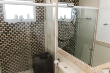 Sobrado à venda com 3 quartos, sendo 1 suíte, em Vila Nivi, São Paulo, SP