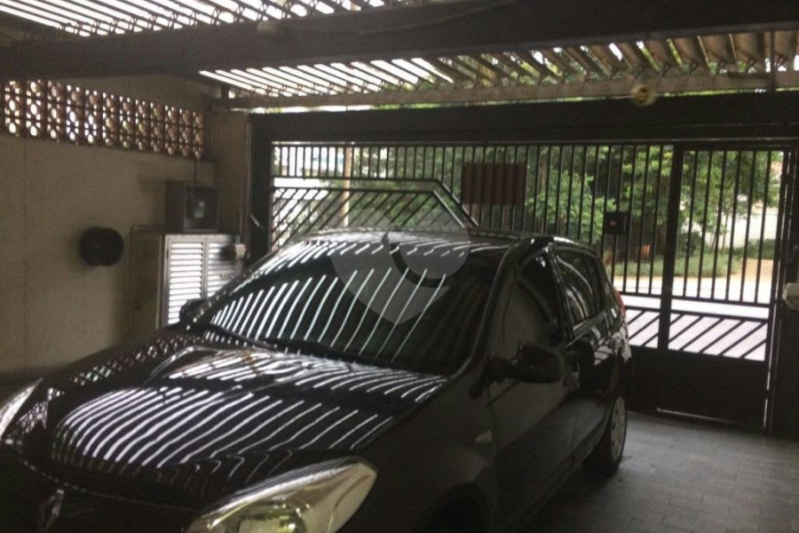 Sobrado à venda com 4 quartos em Santana, São Paulo, SP