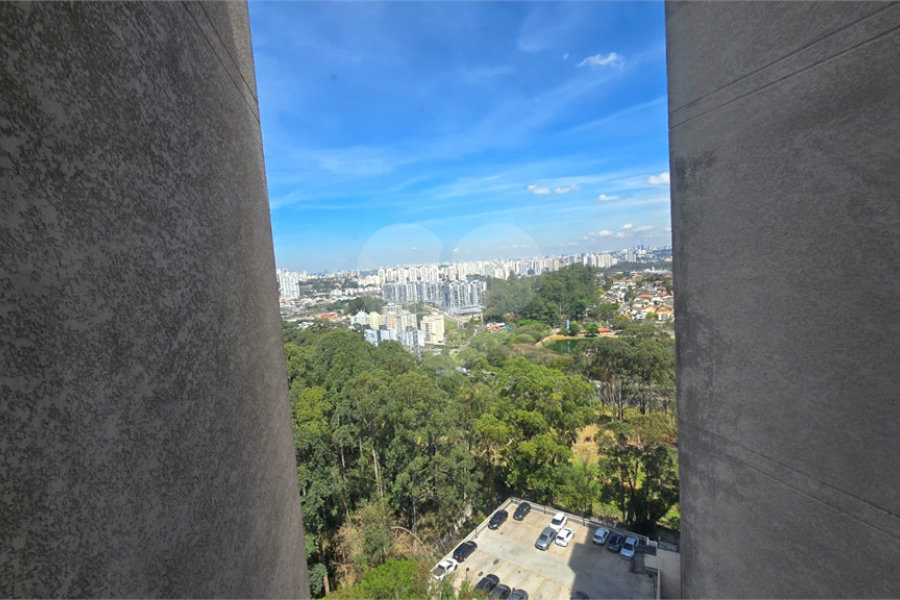 Apartamento à venda com 3 quartos, sendo 1 suíte, em Jardim Íris, São Paulo, SP