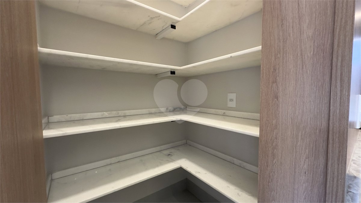 Casa à venda com 3 suítes no condomínio Jardim Residencial Dona Maria Candida, Indaiatuba - SP