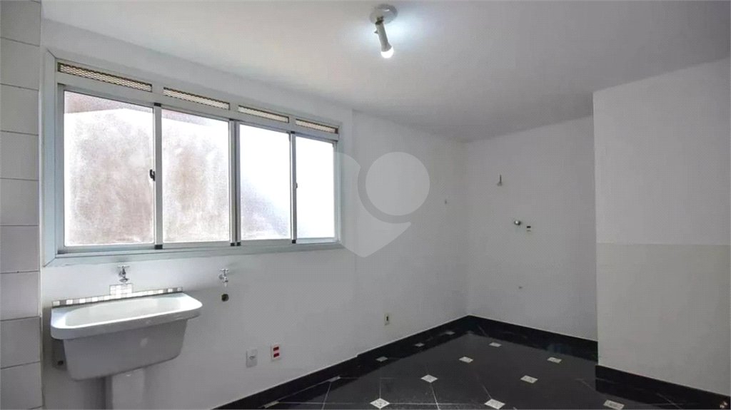 Cobertura à venda com 3 quartos, sendo 2 suítes,  em Paraíso do Morumbi, São Paulo, SP