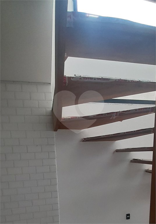 Sobrado à venda com 3 suítes em Loteamento Loanda, Atibaia, SP