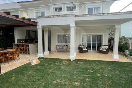 Casa à venda com 3 suítes no condomínio Villagio Di Verona, Vinhedo - SP