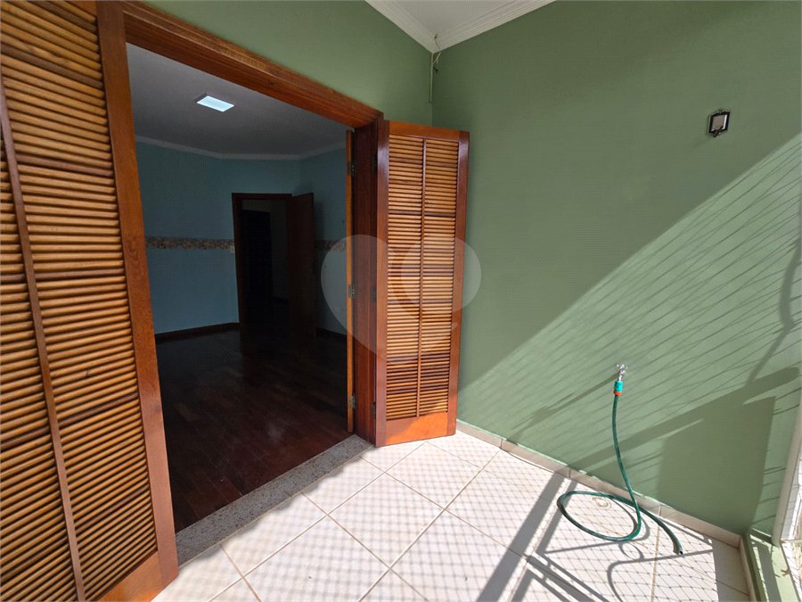 Casa para alugar com 4 quartos, sendo 3 suítes,  no condomínio Village Saint Claire, Sorocaba - SP