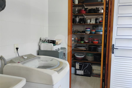 Casa à venda com 3 quartos, sendo 1 suíte, no condomínio Ibi Aram 1, Itupeva - SP