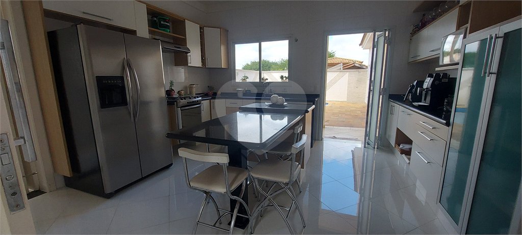 Casa à venda ou para alugar com 3 suítes no condomínio Residencial Villa dos Inglezes, Sorocaba - SP