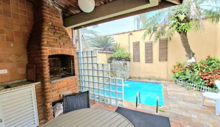 Casa com 3 dormitórios à venda, 182 m² por R$ 1.390.000,00 - Campo Grande - Santos/SP