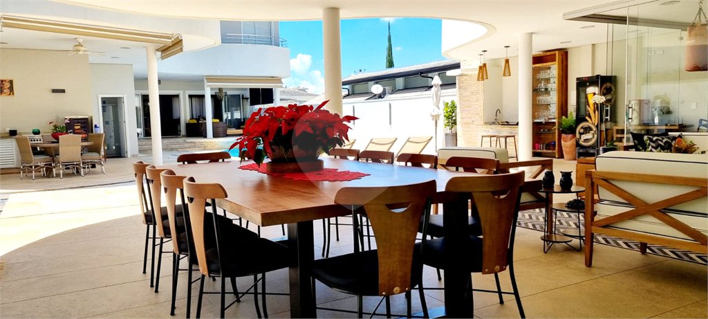 Casa à venda com 5 suítes no condomínio Terras de Vinhedo, Vinhedo - SP
