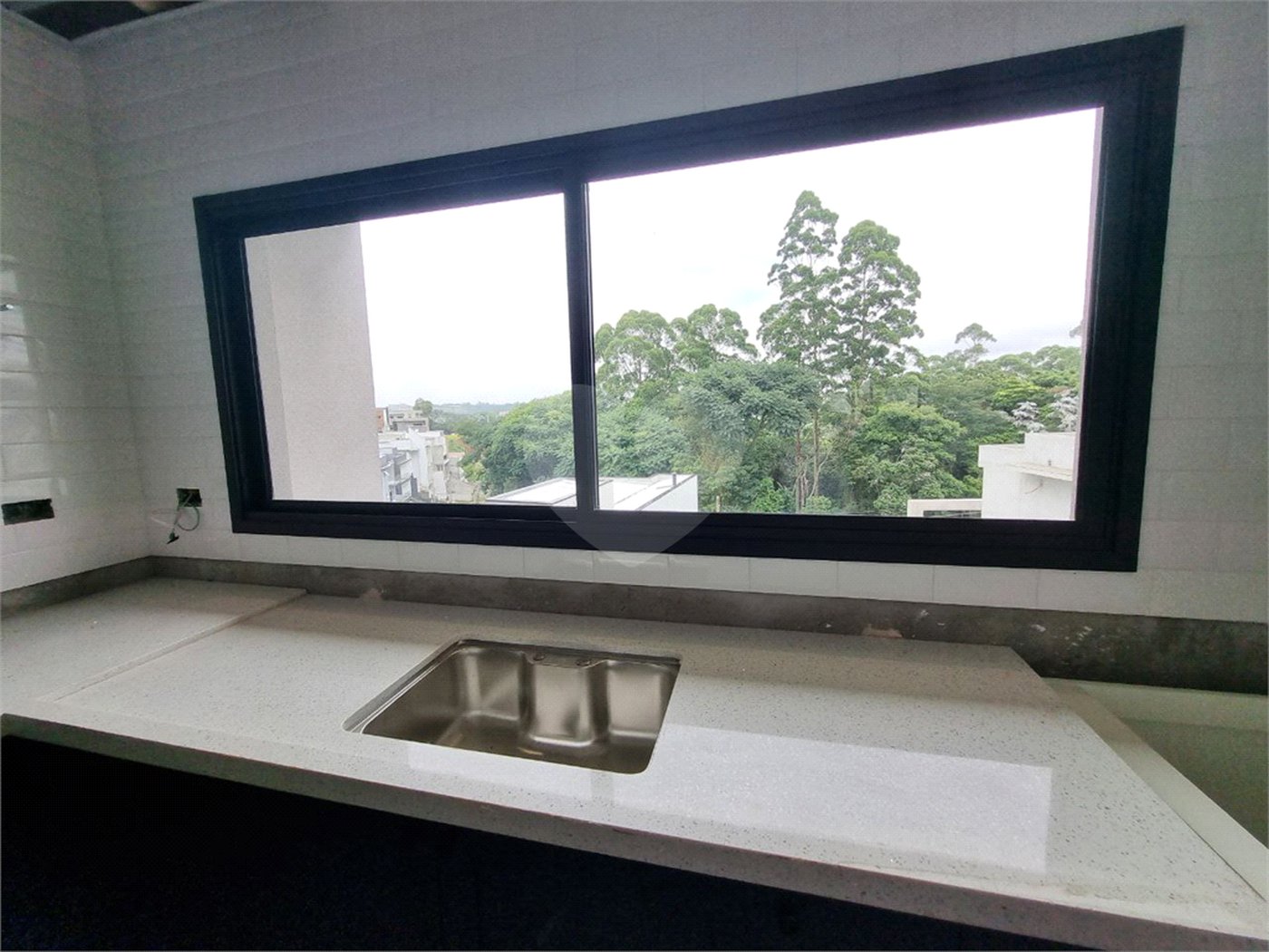 Casa à venda com 3 suítes no condomínio Mosaico da Serra, Mogi das Cruzes - SP