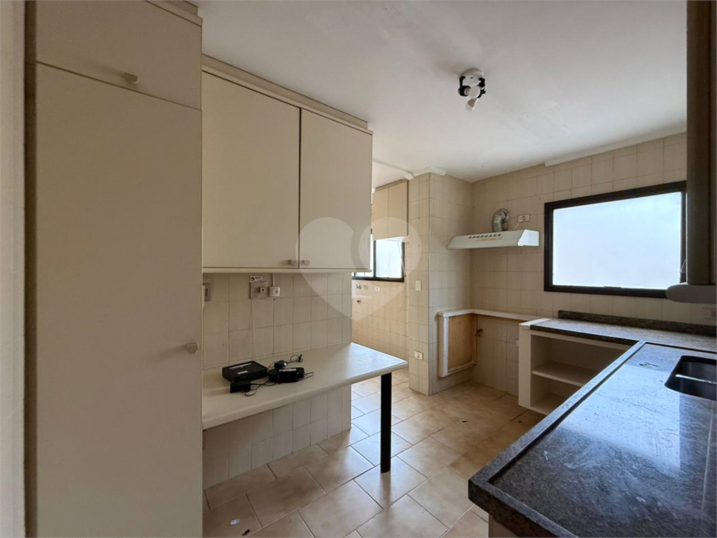 Apartamento à venda com 3 quartos, sendo 1 suíte, em Jardim Paulista, São Paulo, SP