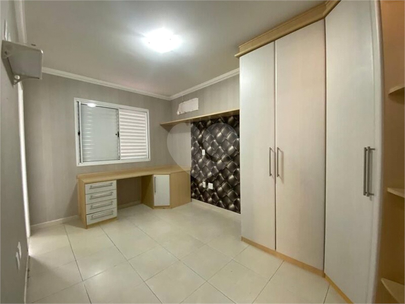 Casa à venda com 4 quartos, sendo 3 suítes, no condomínio Villas Nova Tatuapé I, São Paulo - SP