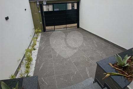 Casa à venda com 2 suítes em Vila Brasileira, Mogi das Cruzes, SP