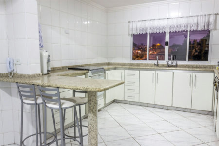 Casa à venda com 3 quartos, sendo 1 suíte,  em Parque Jabaquara, São Paulo, SP