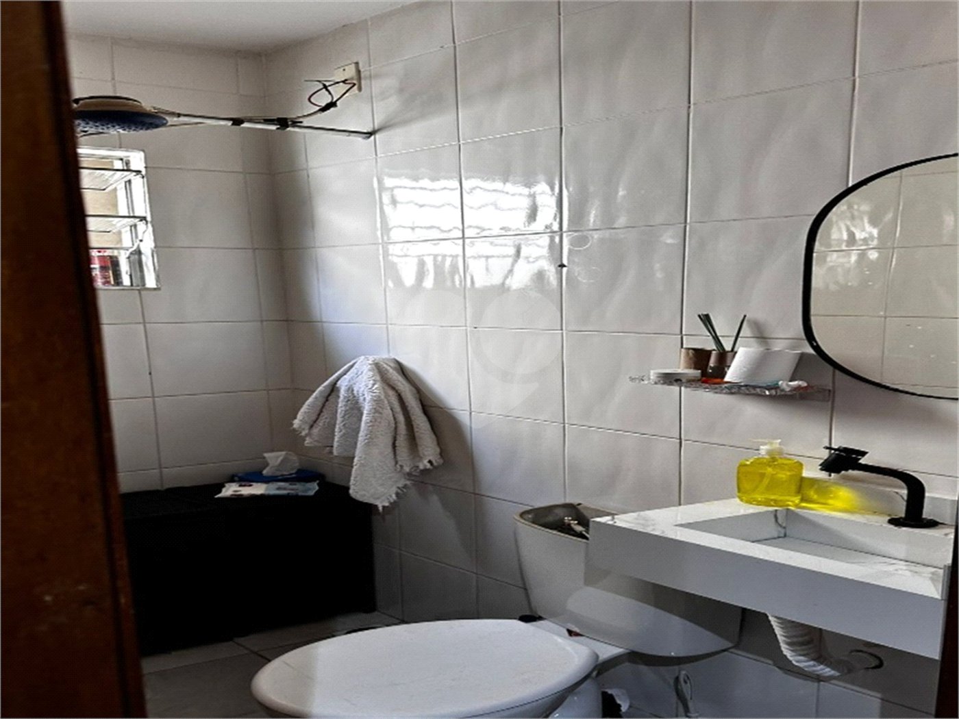 Sobrado à venda com 3 quartos, sendo 1 suíte, em Jardim Camila, Sorocaba, SP