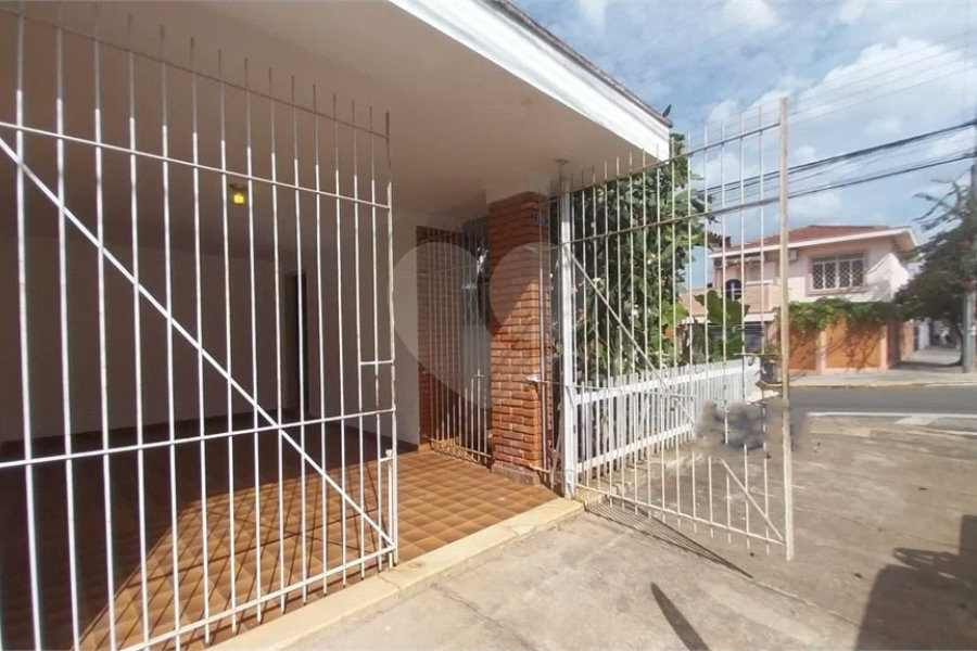 Casa à venda com 3 quartos em Vila Independência, Piracicaba, SP