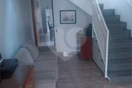 Sobrado à venda com 3 quartos, sendo 1 suíte, em Vila Mazzei, São Paulo, SP