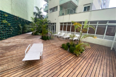 Apartamento à venda com 2 quartos em Aclimação, São Paulo, SP