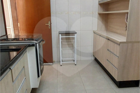 Casa à venda com 3 quartos, sendo 1 suíte,  no condomínio Jardim Europa, Mogi das Cruzes - SP