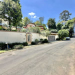 Casa à venda com 4 quartos, sendo 3 suítes, no condomínio Vilarejo, Carapicuíba - SP