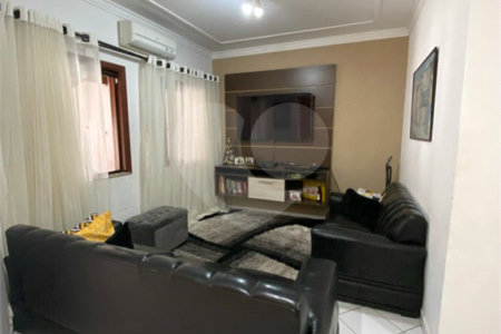 Casa Térrea à venda com 3 quartos, sendo 1 suíte, em Wanel Ville, Sorocaba, SP